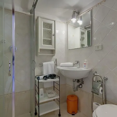 Residenza Castellani 아파트 *